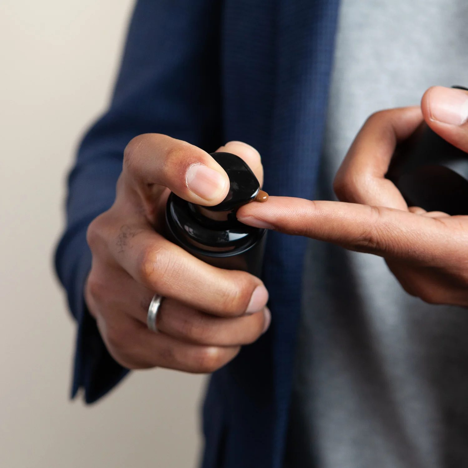 Product 02 - Tinted Moisturizer - Image 3